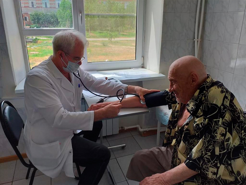 Продолжается вакцинация получателей социальных услуг